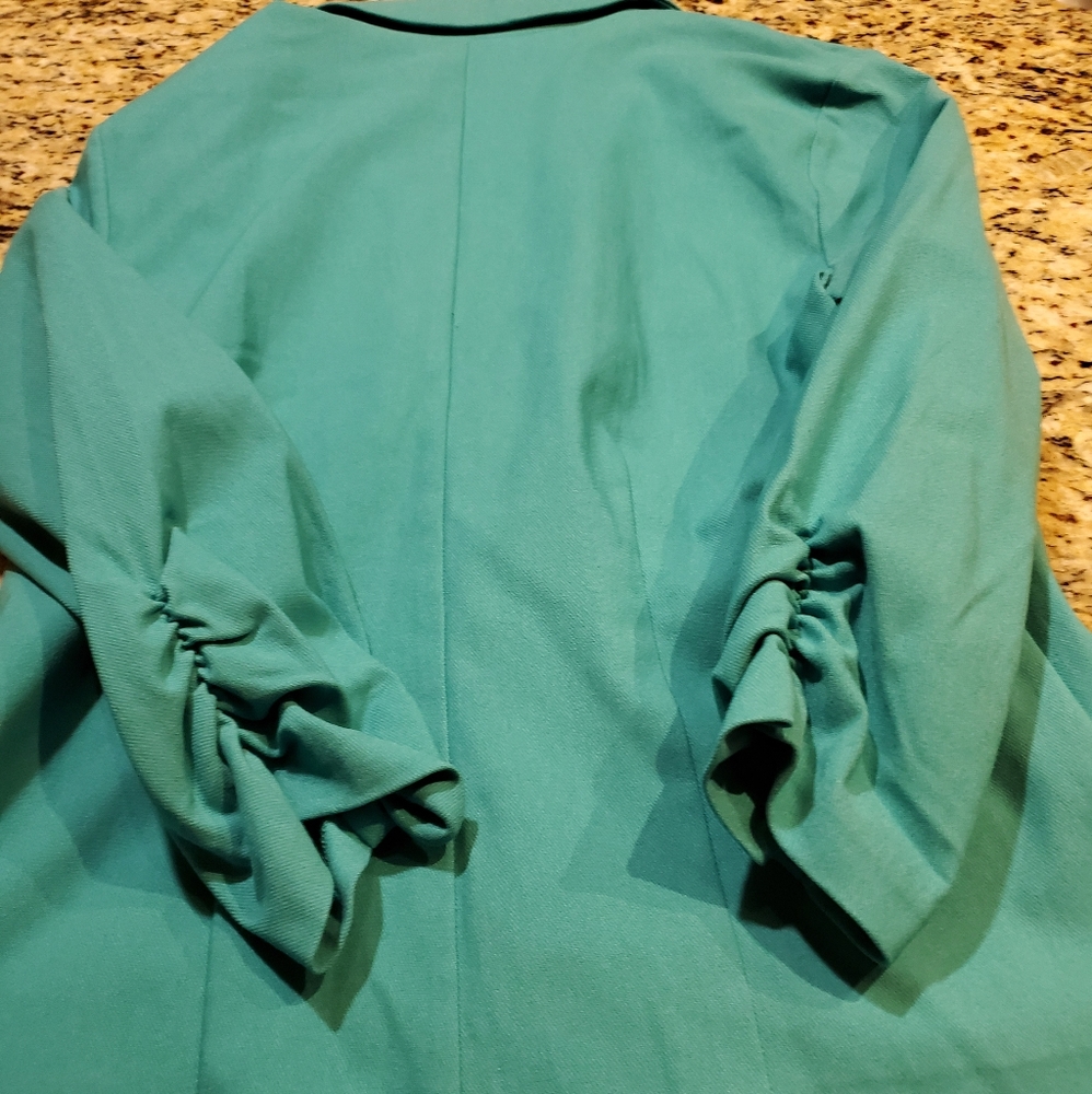 Blazer - Picture 2 of 2